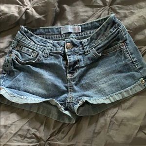 🍁 No Boundaries Jean Shorts